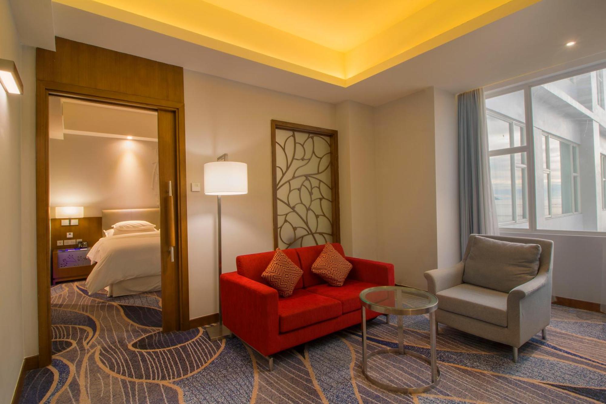 Four Points By Sheraton Manado Exterior photo