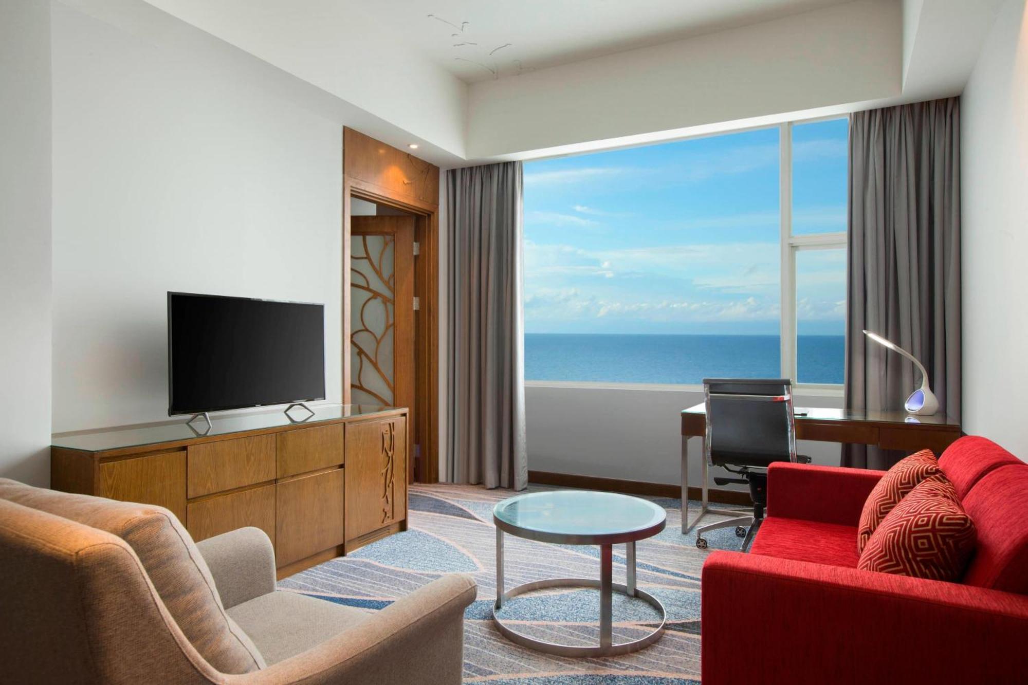 Four Points By Sheraton Manado Exterior photo