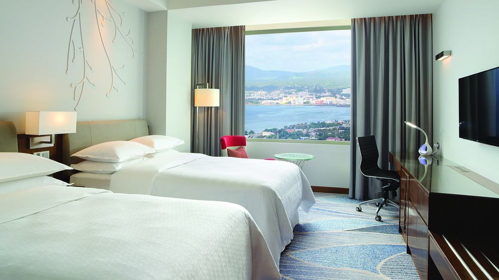 Four Points By Sheraton Manado Exterior photo