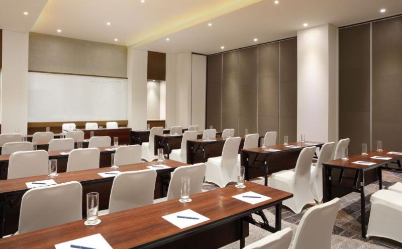 Four Points By Sheraton Manado Exterior photo